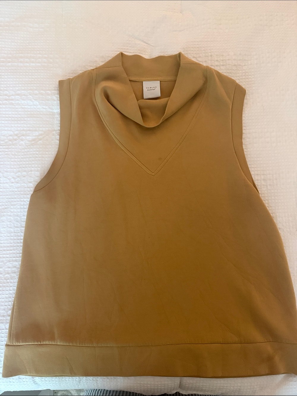 Varley DoubleSoft Pullover Jacket in Camel - Picture 2 of 2
